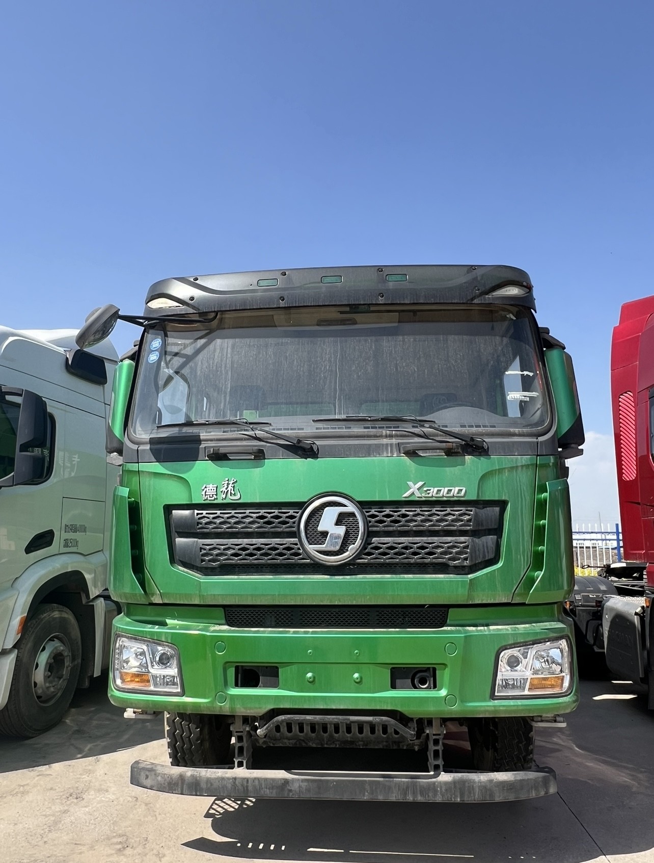 SHACMAN X3000 camión de descarga camión de tracción pesada camión 6x4 remolque